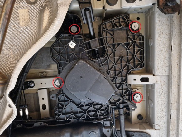 Oceľový kryt AdBlue Opel Zafira Life (2020-2026)