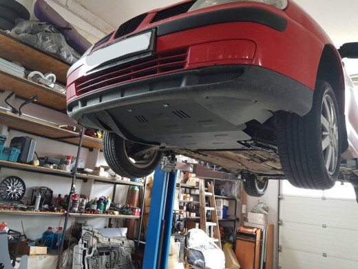 Oceľový kryt motora Volkswagen Vento (1991-1999)Volkswagen Vento