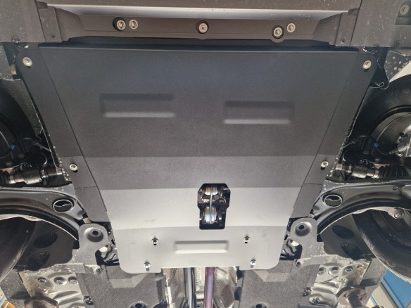 Oceľový kryt motora Dacia Duster - 4x2 (2024-2025)Dacia Duster