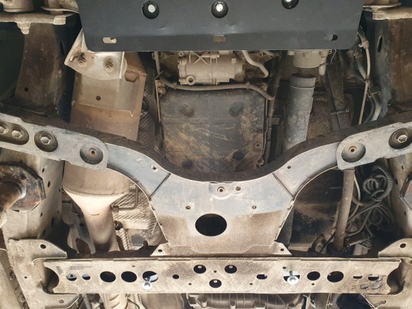 Oceľový kryt prevodovky a reduktora Mercedes X-Class (2017-2020)Mercedes X-Classe