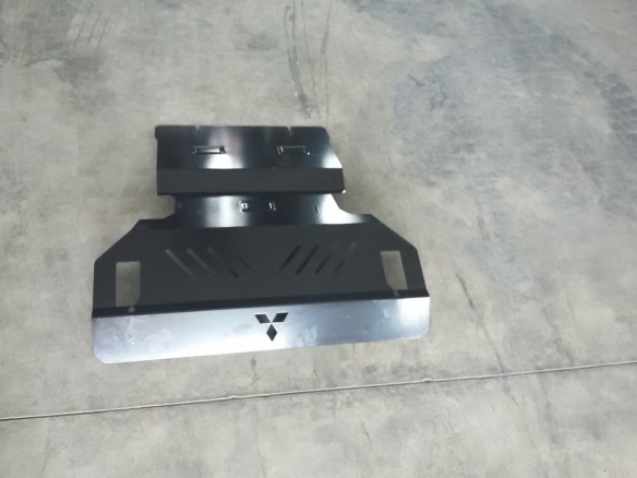 Oceľový kryt motora Mitsubishi Pajero 3 (V60, V70) (1999-2007)Mitsubishi Shogun