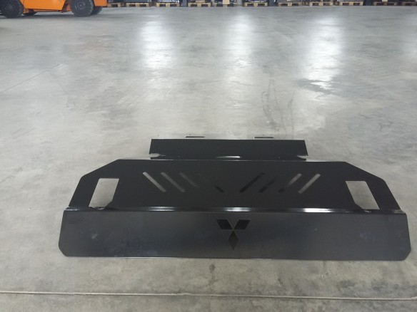 Oceľový kryt motora Mitsubishi Pajero 3 (V60, V70) (1999-2007)Mitsubishi Shogun