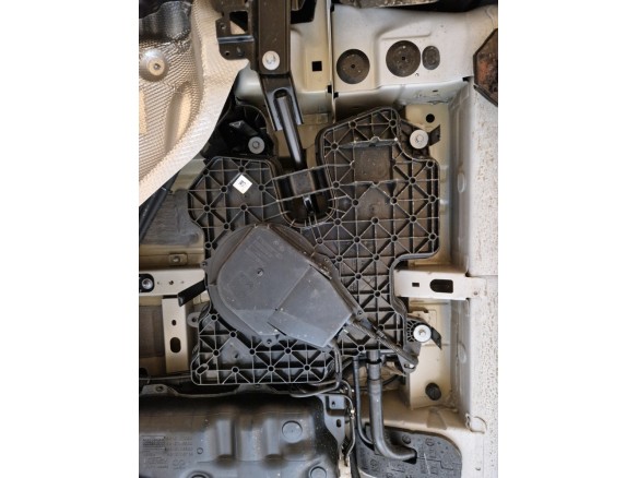 Oceľový kryt AdBlue Toyota Proace (2020-2025)Toyota Proace