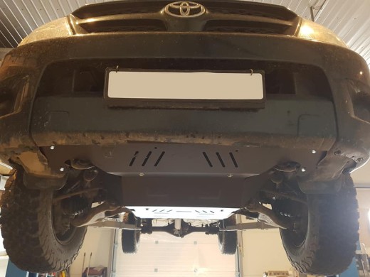 Oceľový kryt prevodovky a filtr pevných částic Toyota Hilux (2004-2015)Toyota Hilux