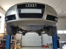 Oceľový kryt motora Audi A8 (2002-2010)