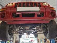 Oceľový kryt prevodovky Jeep Cherokee (2001-2008)